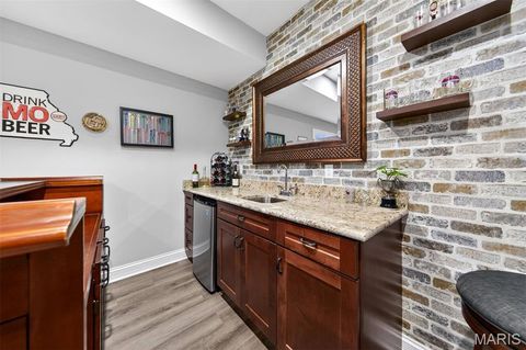 Tiny photo for 409 Peeke Avenue, Kirkwood, MO 63122 (MLS # 26028463)