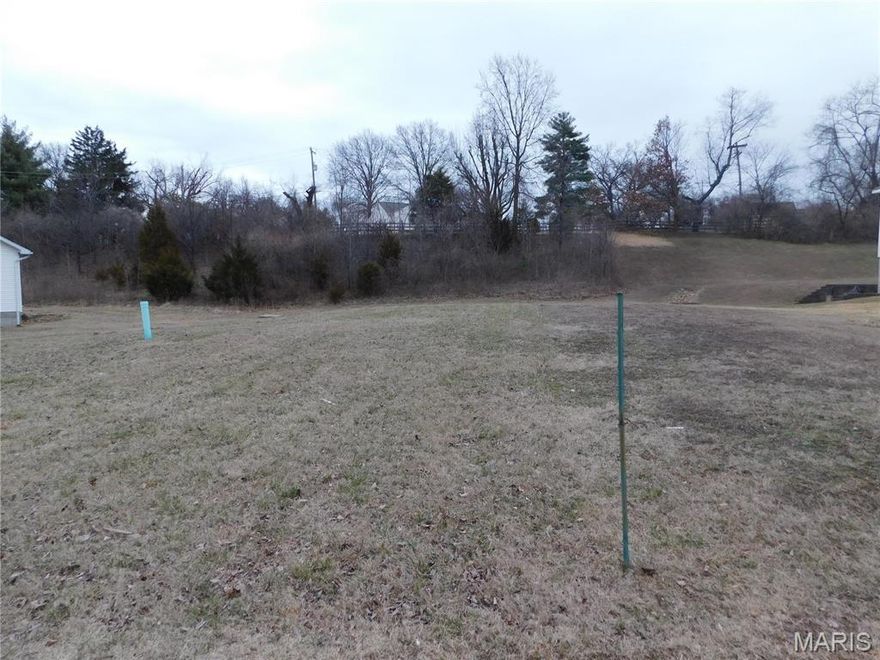 Ready-to-Build Opportunity!
Residential lots for sale in Unincorporated St. Louis County in a Quiet subdivision!
Looking for the perfect place to build your dream home? Here it is!!!!
Ideal for upscale custom builds. Secure your stake today and turn market momentum into your legacy project. If you're looking for an affordable piece of land with upside, privacy, and flexibility, this one deserves a closer look. Bring your builder, your engineer, and your imagination. Here is the perfect opportunity for the right buyer with creativity and vision. Street ends on a cul-de-sac that backs to trees.
Great location Near major highways, shopping, restaurants, hospital, churches, and transportation. Buyer to confirm HOA.