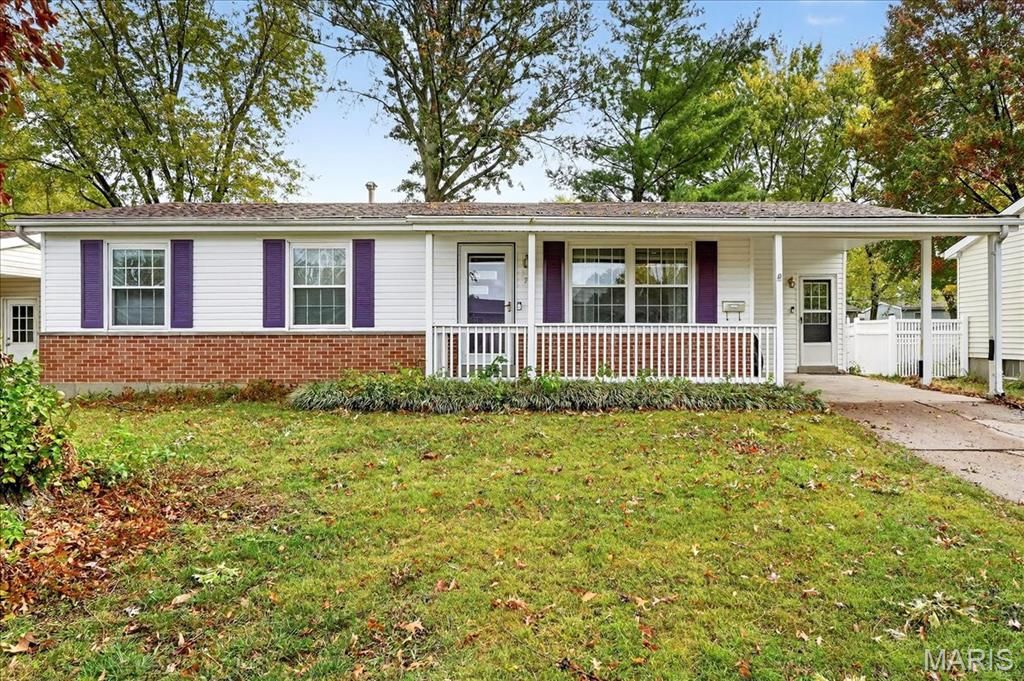 Photo of 1750 Queens Drive, Florissant, MO 63031 (MLS # 25072594)