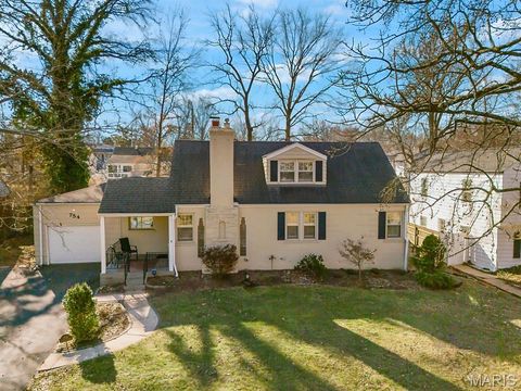 754 Brownell Avenue Glendale MO 63122