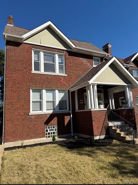 Photo of 4983 Chippewa Street, St Louis, MO 63109 (MLS # 26067812)