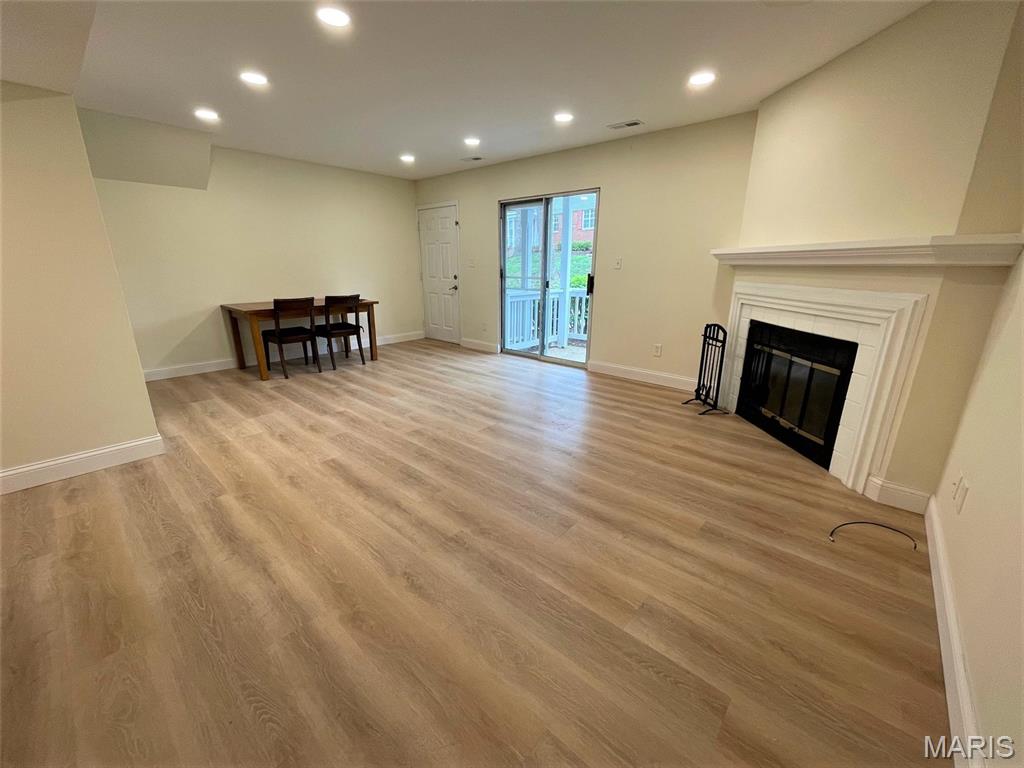 Brentwood Forest Condo Ph Six - Residential