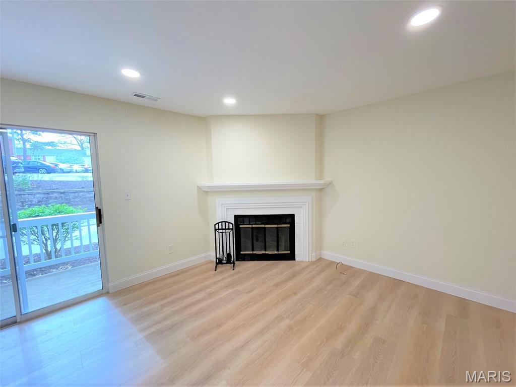 Brentwood Forest Condo Ph Six - Residential