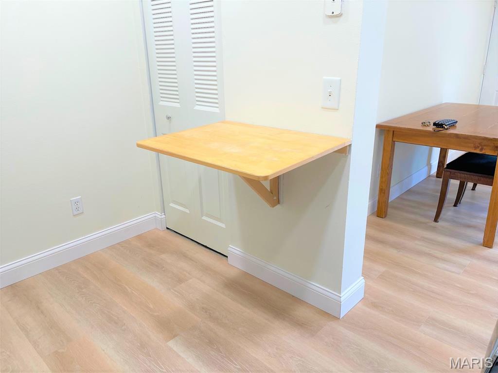 Brentwood Forest Condo Ph Six - Residential