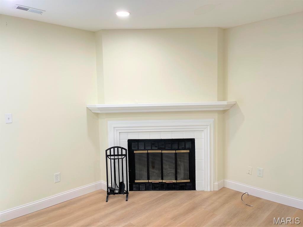 Brentwood Forest Condo Ph Six - Residential