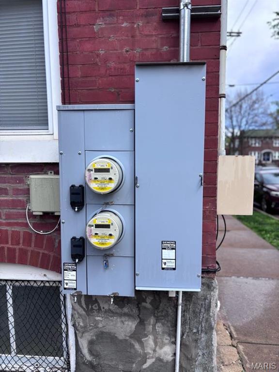 Russells Add 02 - Residential Income