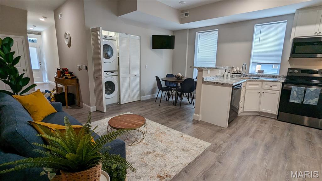 Russells Add 02 - Residential Income