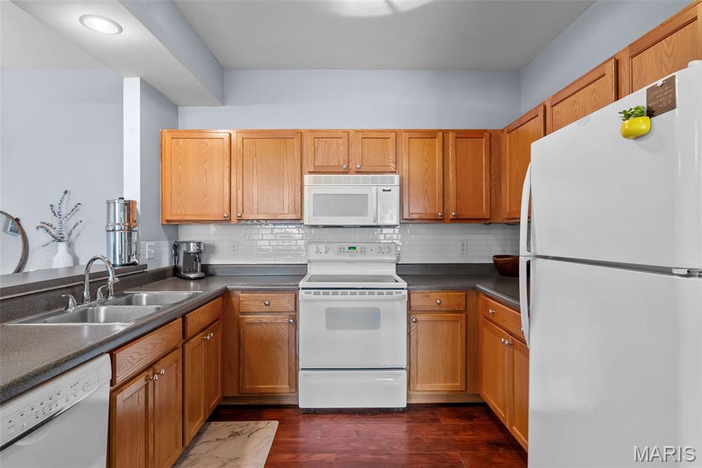 Gardens At South Oaks Condo - Residential