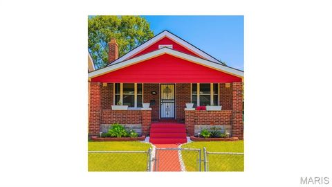 Photo of 4206 Rosewood Avenue, St Louis, MO 63120 (MLS # 25075239)