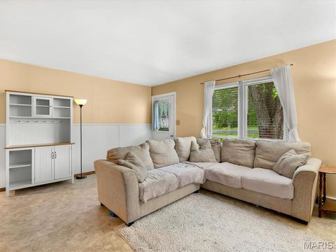 Tiny photo for 530 Crest Street, St Clair, MO 63077 (MLS # 26030425)