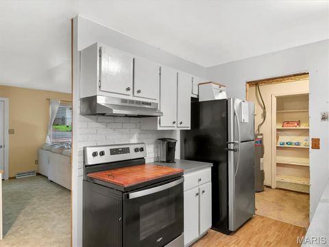 Tiny photo for 530 Crest Street, St Clair, MO 63077 (MLS # 26030425)