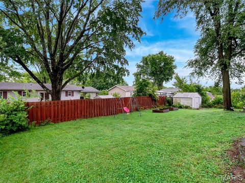 Tiny photo for 530 Crest Street, St Clair, MO 63077 (MLS # 26030425)