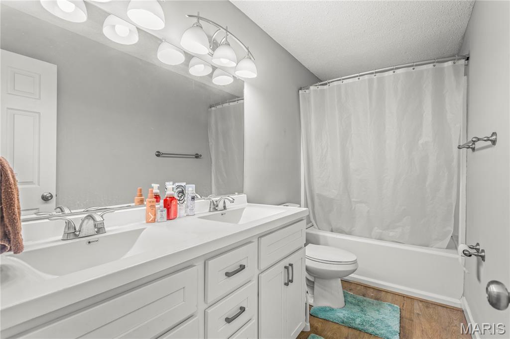 Afshari Estates 13A - Residential