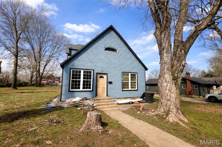 Are you searching for a fixer-upper in the heart of Bonne Terre? You won’t find a better location! This home is full of potential and just waiting for the right buyer to bring it back to life and restore its original charm.

Featuring three bedrooms and two bathrooms, this property offers an open-concept layout connecting the living room, kitchen, and dining area.