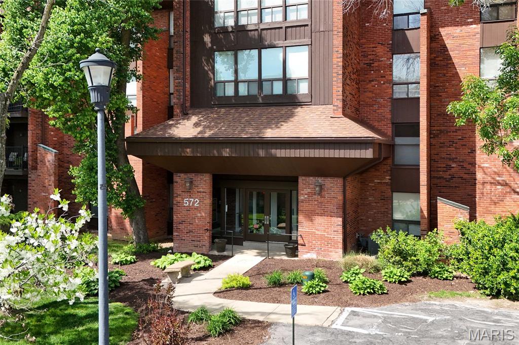 Coeur De Royale Condo - Residential