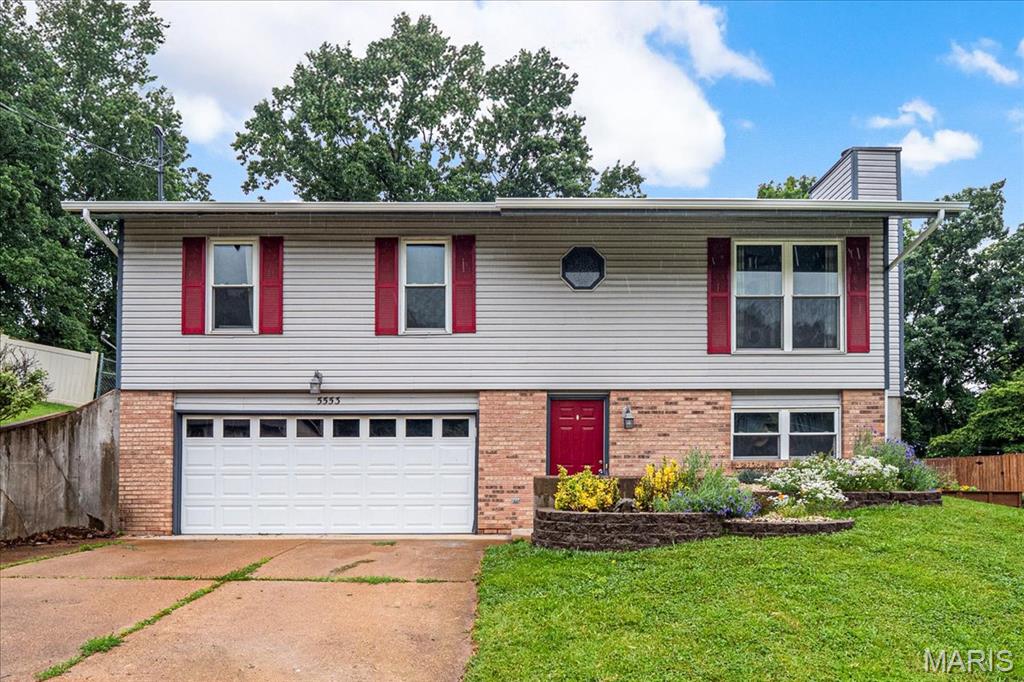 5553 Oak Pointe Drive