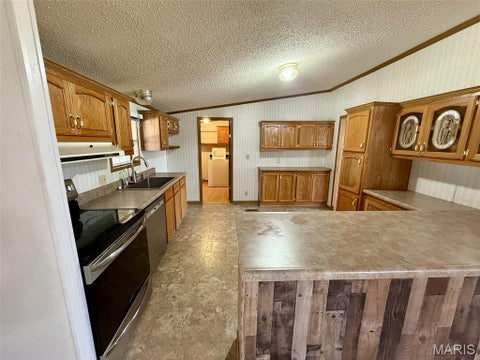 Tiny photo for 1406 W Main Street, Bowling Green, MO 63334 (MLS # 26058286)