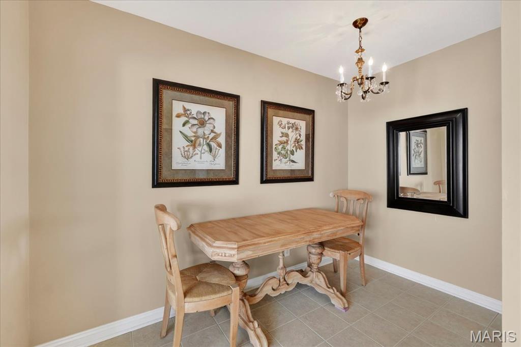 Hanley Towers Apts Condo - Residential