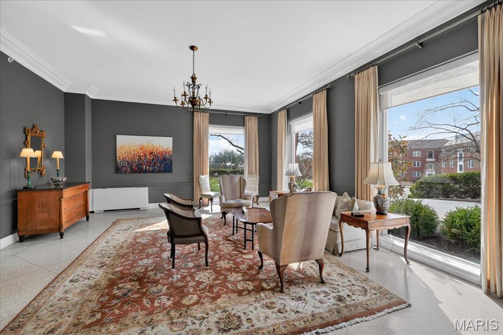 Hanley Towers Apts Condo - Residential