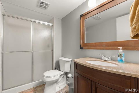 Tiny photo for 1 Buckingham Drive, Washington, MO 63090 (MLS # 26058606)
