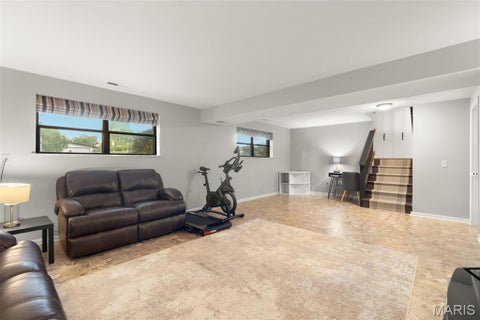 Tiny photo for 1 Buckingham Drive, Washington, MO 63090 (MLS # 26058606)