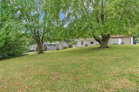 Tiny photo for 1 Buckingham Drive, Washington, MO 63090 (MLS # 26058606)