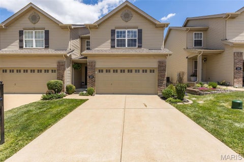 Photo of 1215 Saltash Court, St Louis, MO 63129 (MLS # 26036380)