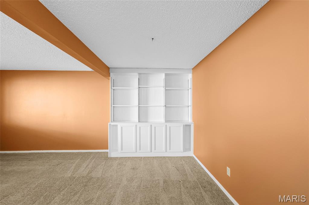 Country Lane Woods Ii 6 - Residential