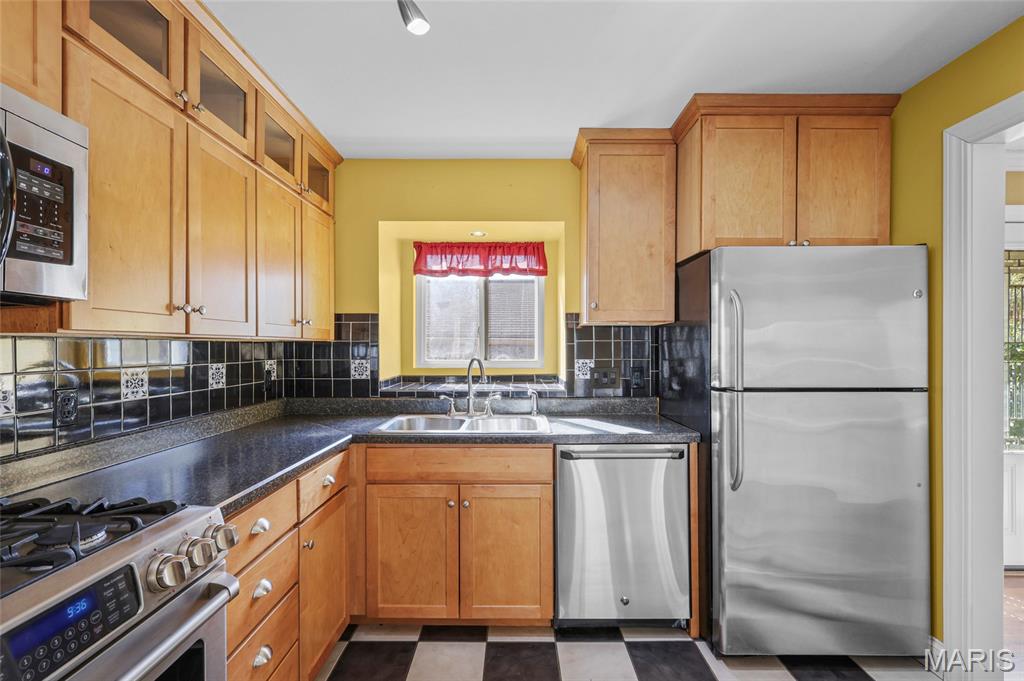 Country Lane Woods Ii 6 - Residential