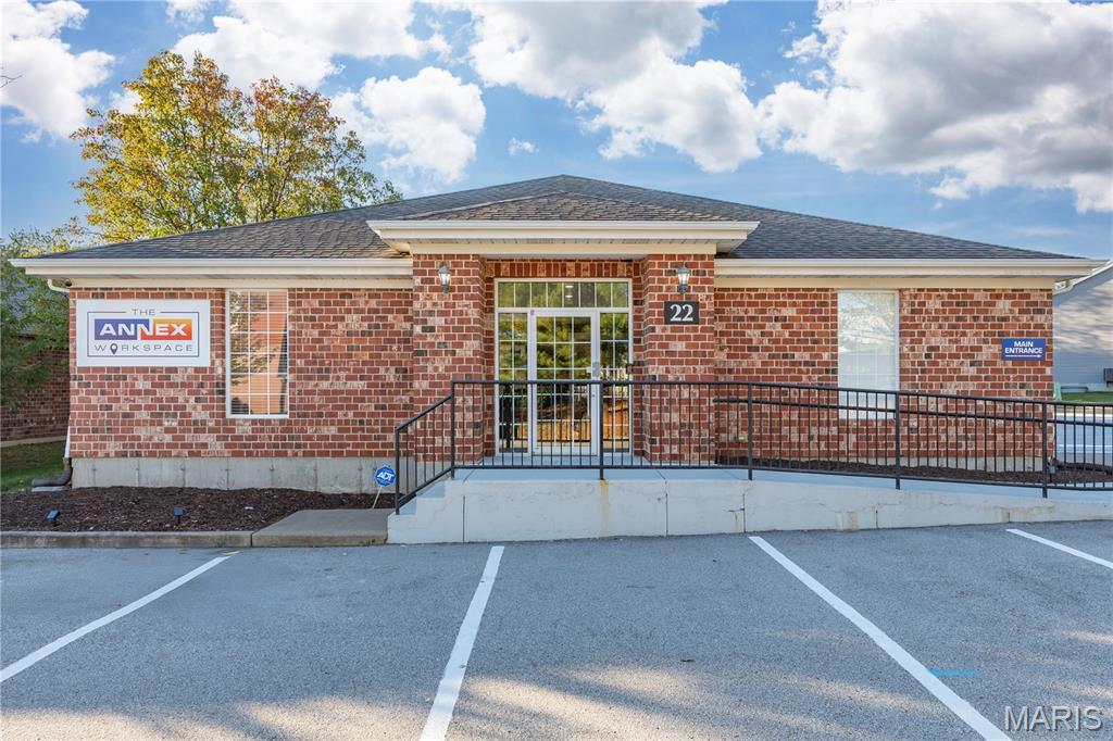 Richmond Center - Commercial Lease