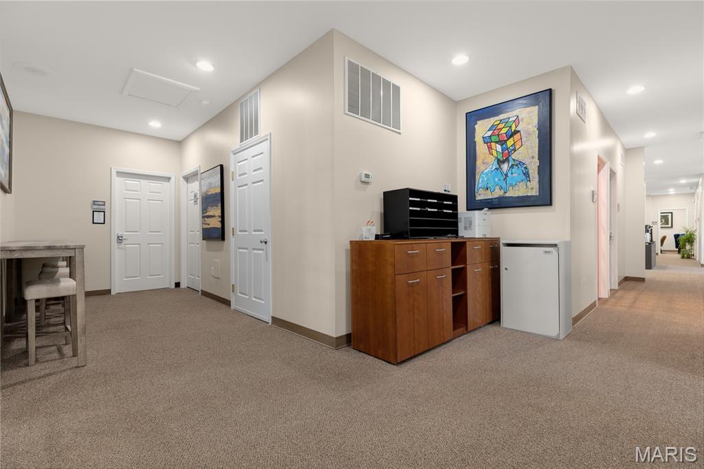 Richmond Center - Commercial Lease