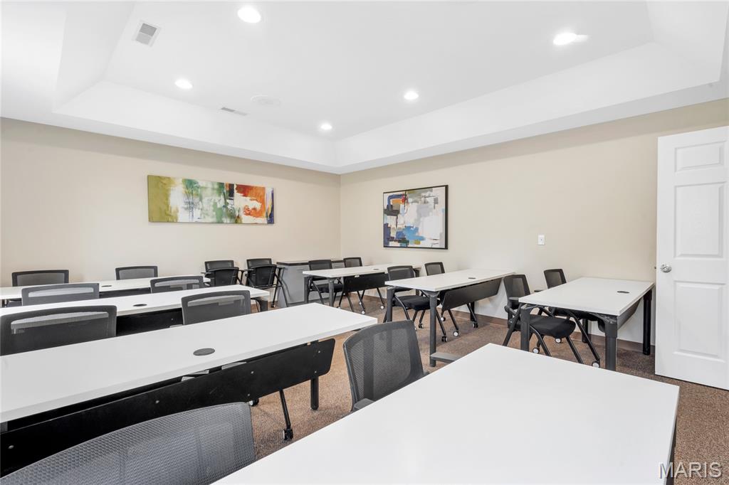 Richmond Center - Commercial Lease