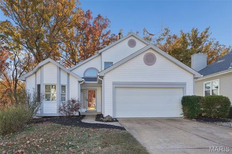 1512 Strawberry Glen Court Ballwin MO 63021