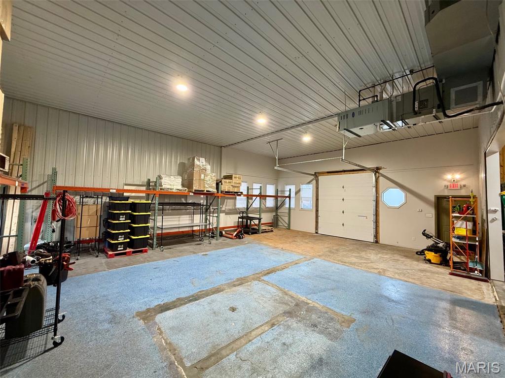 Ayon Farm 2 - Commercial Sale