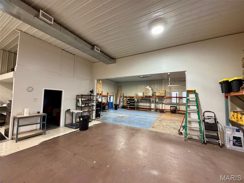 Ayon Farm 2 - Commercial Sale