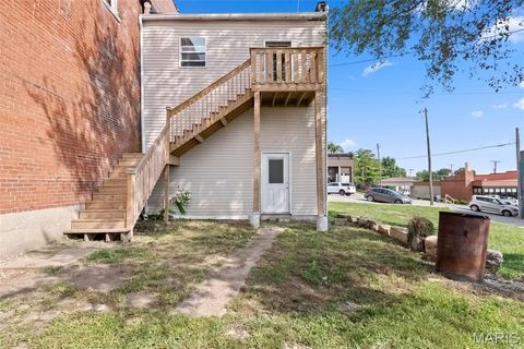 Tiny photo for 318 Broadway Street, Elsberry, MO 63343 (MLS # 25066674)