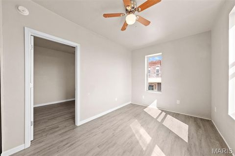 Tiny photo for 318 Broadway Street, Elsberry, MO 63343 (MLS # 25066674)