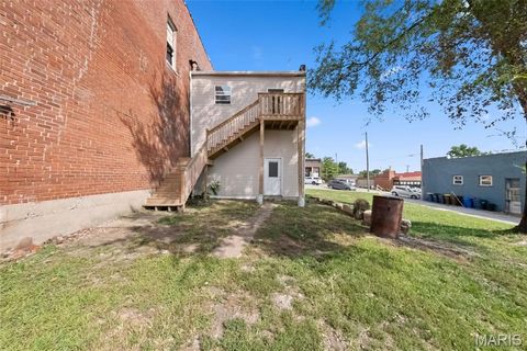 Tiny photo for 318 Broadway Street, Elsberry, MO 63343 (MLS # 25066674)