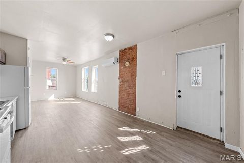Tiny photo for 318 Broadway Street, Elsberry, MO 63343 (MLS # 25066674)