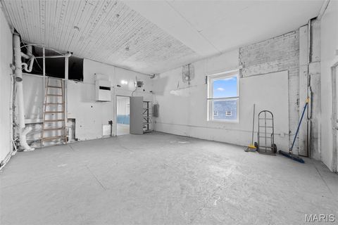 Tiny photo for 318 Broadway Street, Elsberry, MO 63343 (MLS # 25066674)