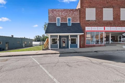 Photo of 318 Broadway Street, Elsberry, MO 63343 (MLS # 25066674)