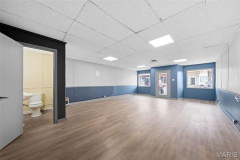 Tiny photo for 318 Broadway Street, Elsberry, MO 63343 (MLS # 25066674)