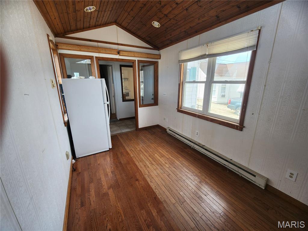 n/a - Commercial Lease