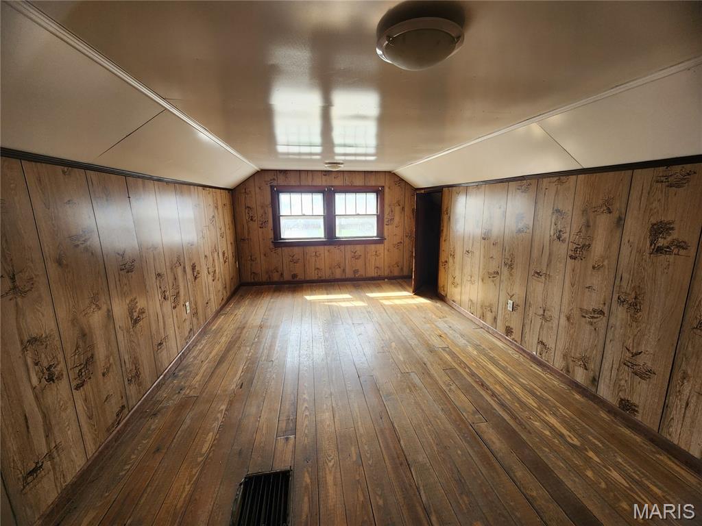 n/a - Commercial Lease