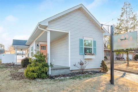 509 Pearl Street Godfrey IL 62035