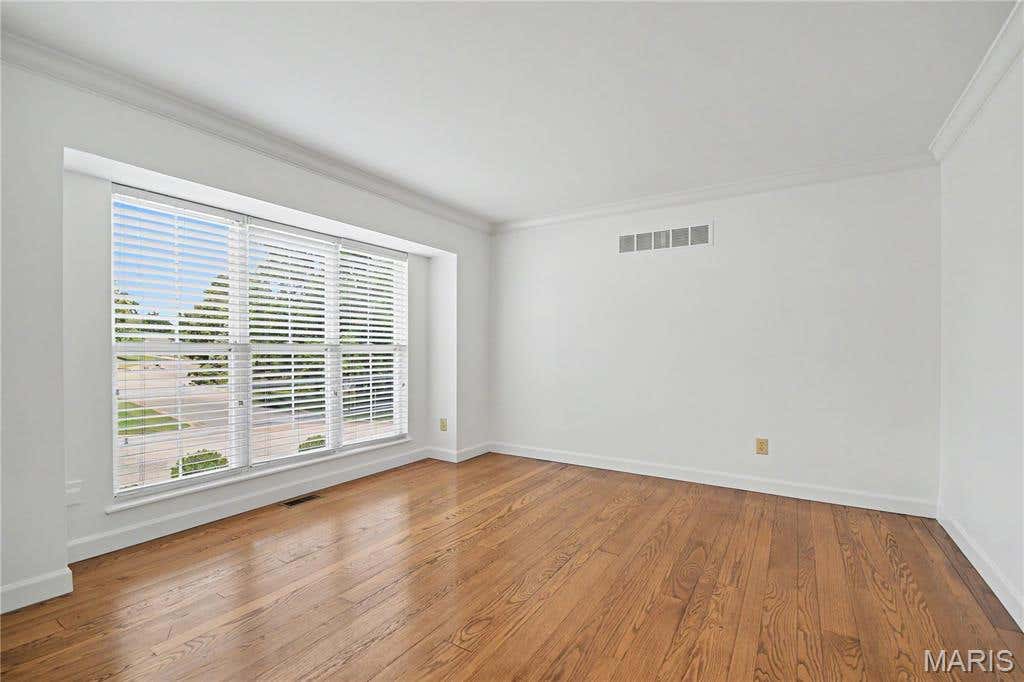 Photo of 102 Lexington Lane, Washington, MO 63090 (MLS # 26052747)