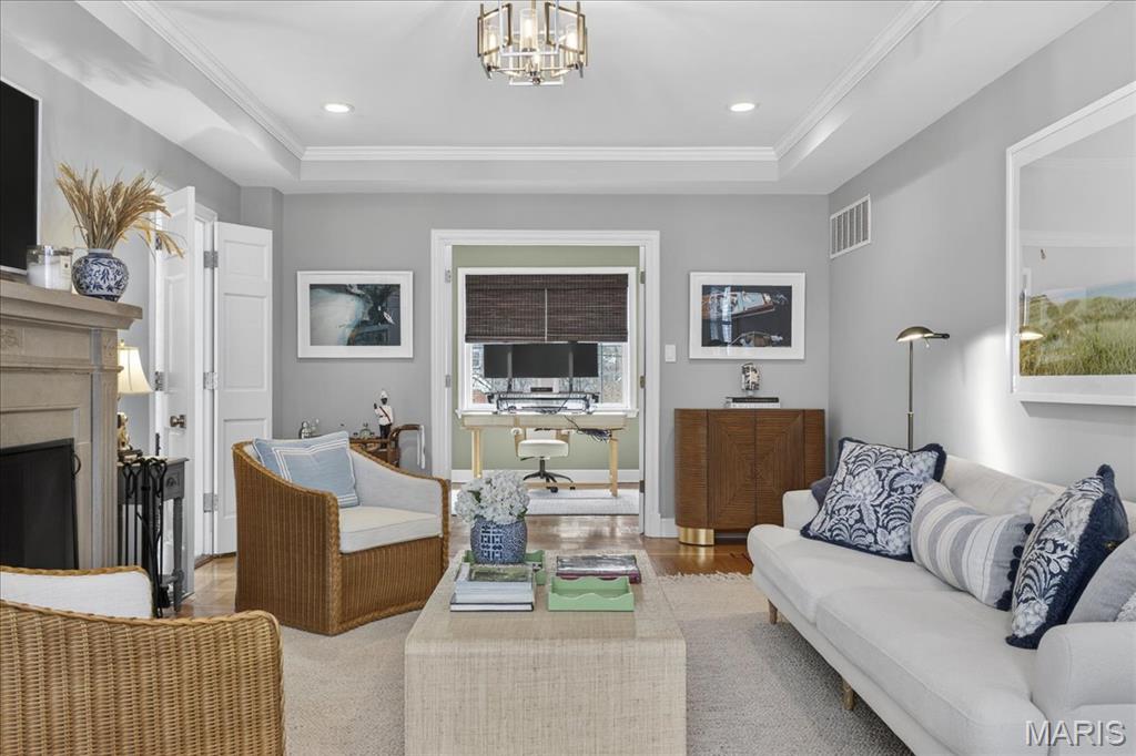 Davis Place - Residential