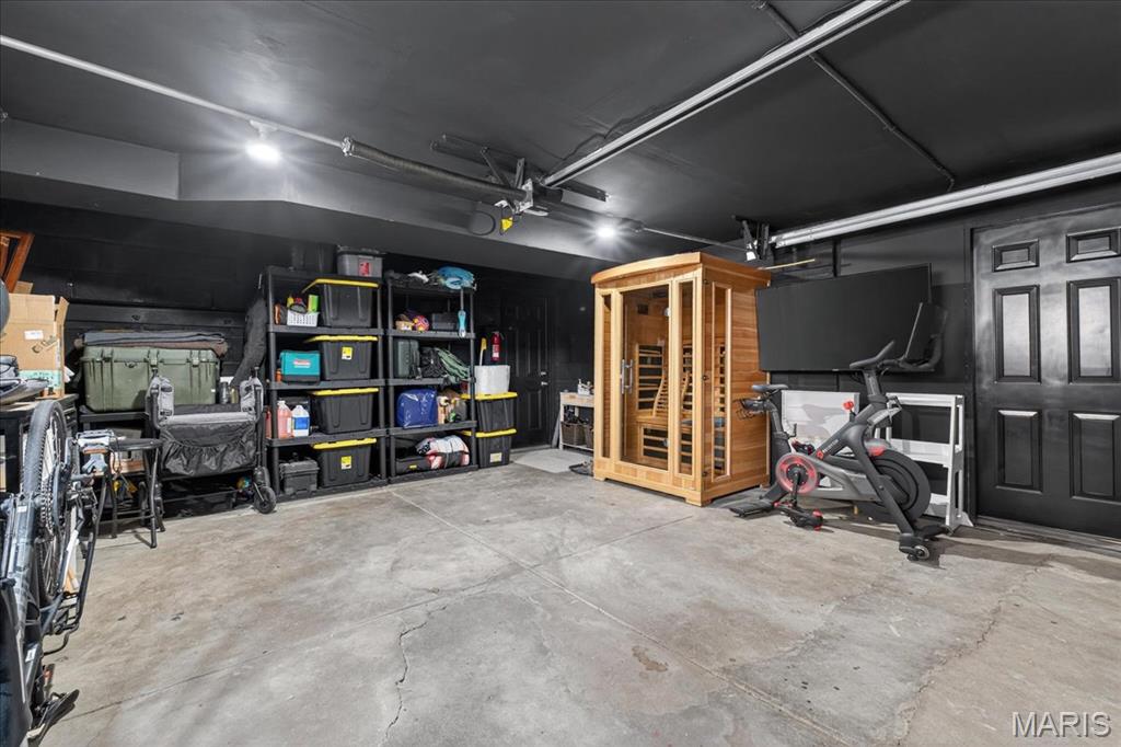 Davis Place - Residential