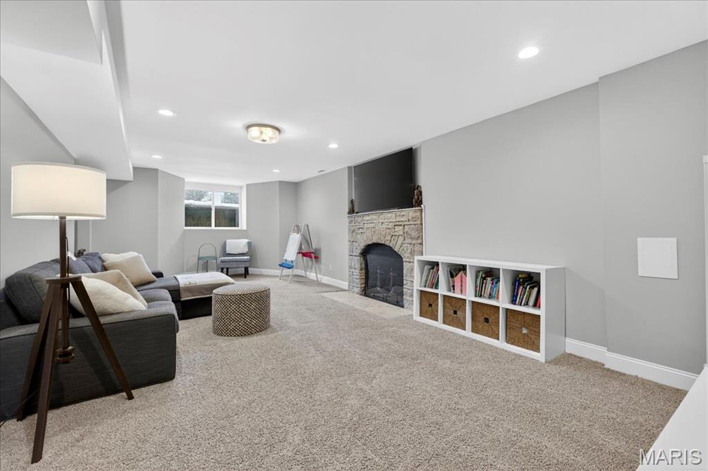 Davis Place - Residential