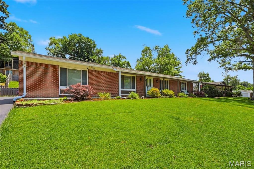 1022 Fernway Lane